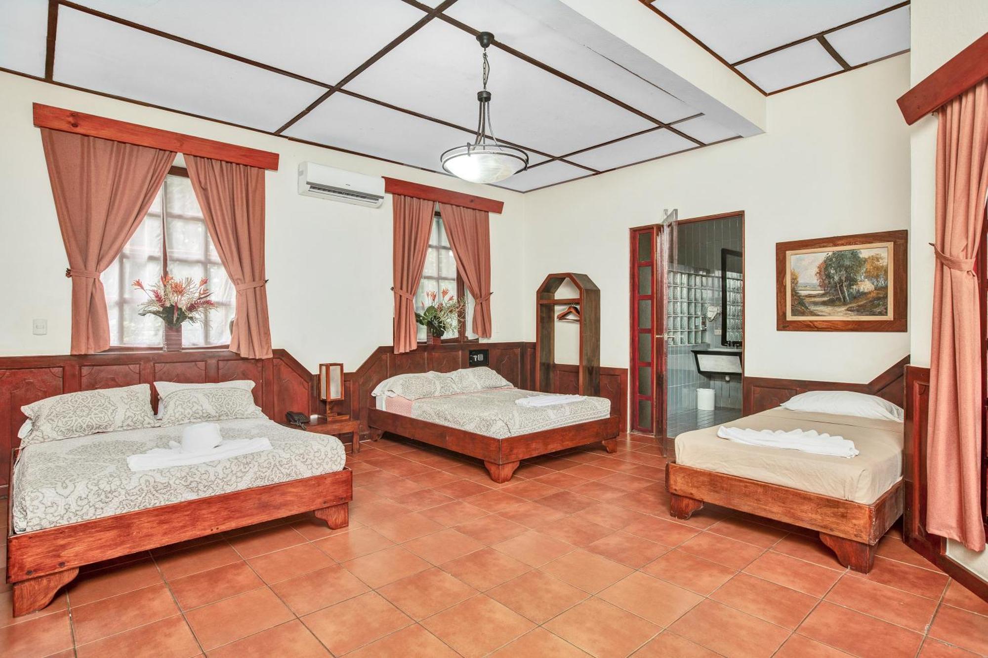 Hotel Playa Bejuco Esterillos Este Kültér fotó